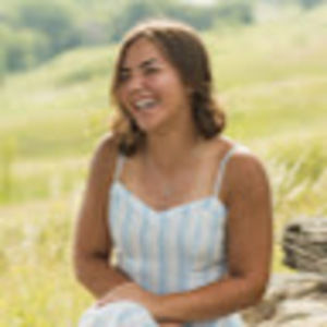 Meet your Posher, Claire